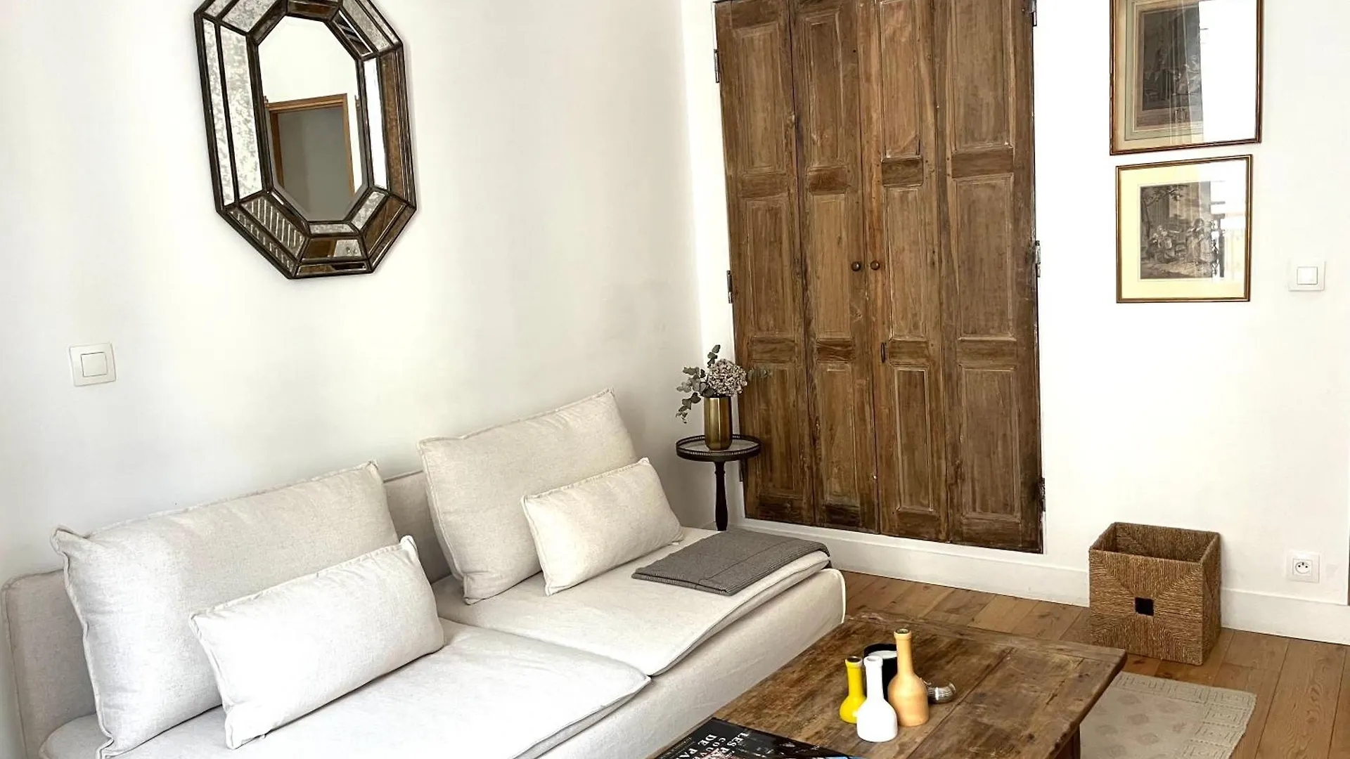 Apartment Charming Appartement Moulin Rouge Paris France