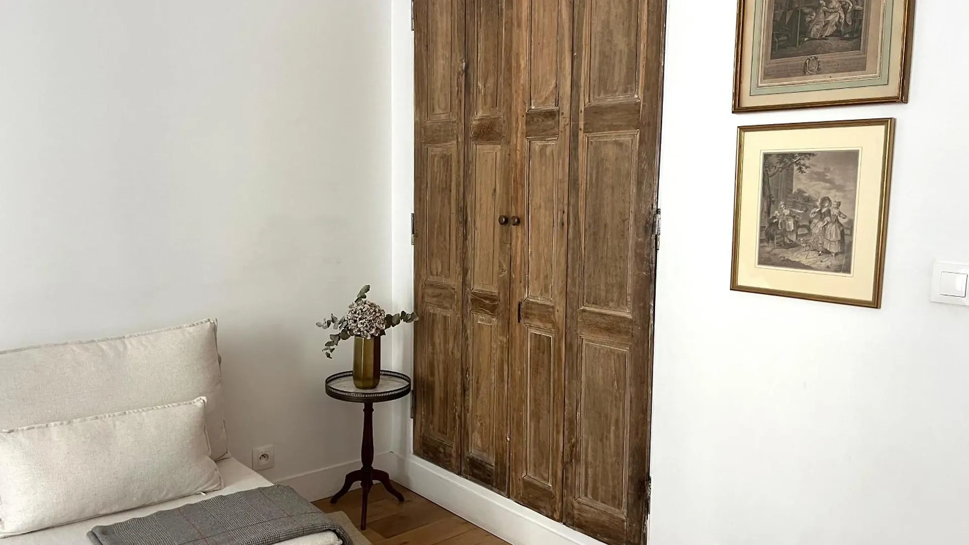 Apartment Charming Appartement Moulin Rouge Paris